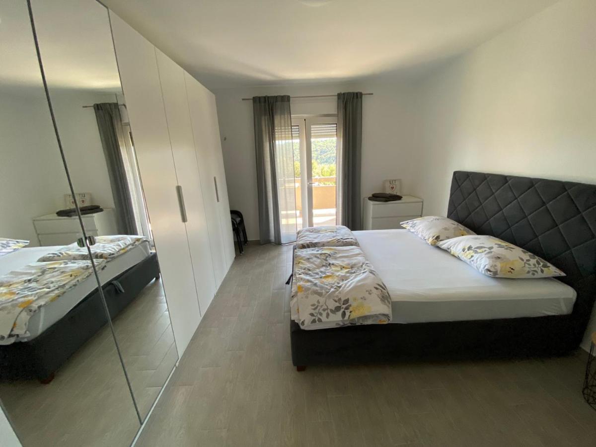Apartman Ana Kampor Exteriér fotografie