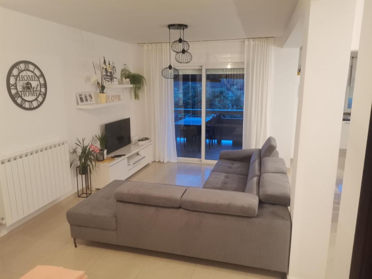 Apartman Ana Kampor Exteriér fotografie